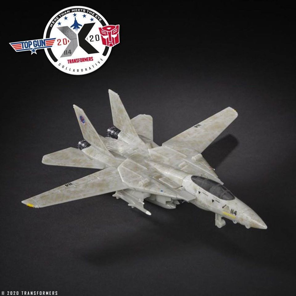 Transformers x Top Gun Figure Maverick Official Press